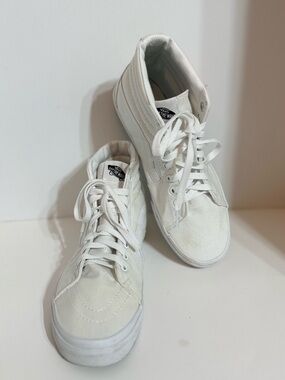 Vans White High-Top Skate Sneakers Size 9.5 women’s